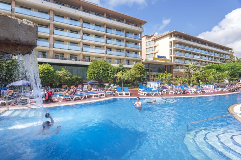 HOTEL 4R REGINA GRAN HOTEL