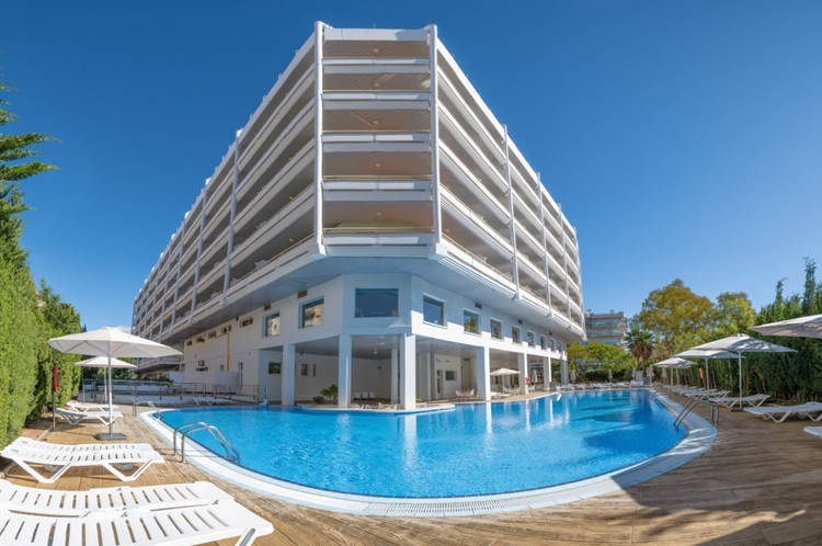PONIENT PIRÁMIDE SALOU 