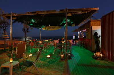 Guingueta platja nit-min.jpg